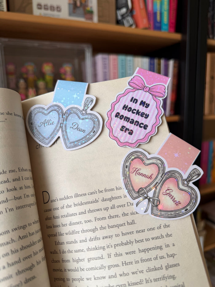 Set of 3 Magnetic Bookmarks - Off Campus Inspired